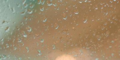 我喜欢听下雨的声音